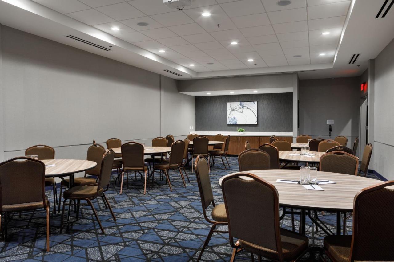 Courtyard By Marriott Richmond Scott'S Addition Экстерьер фото